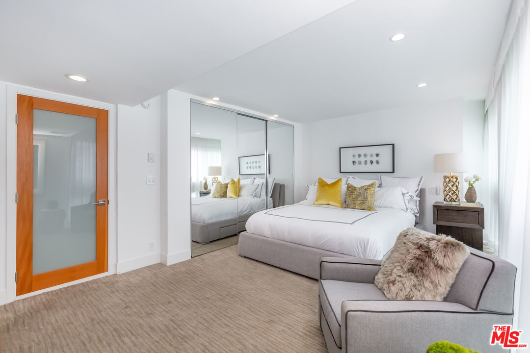 18 Union Jack St Unit: 302