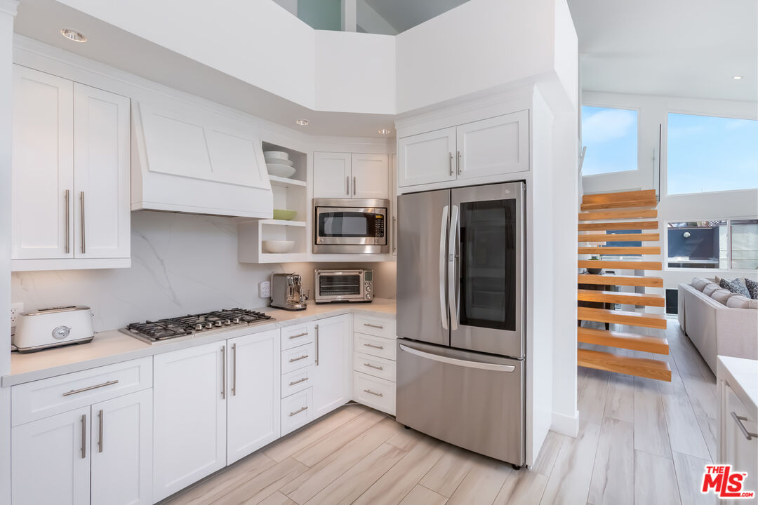 18 Union Jack St Unit: 302