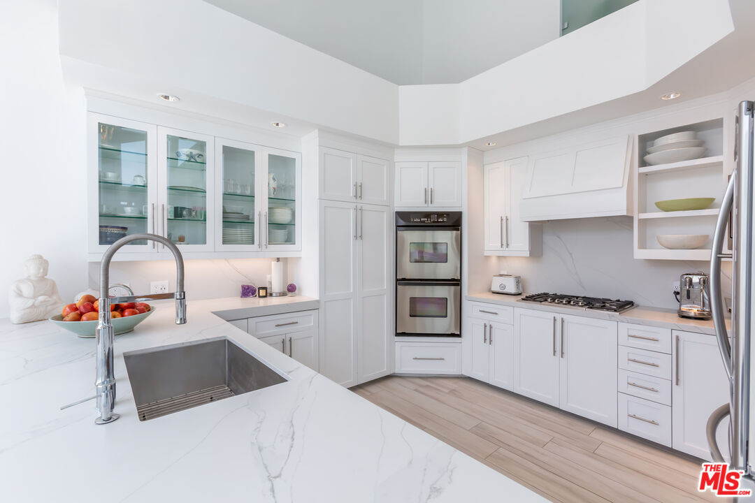 18 Union Jack St Unit: 302