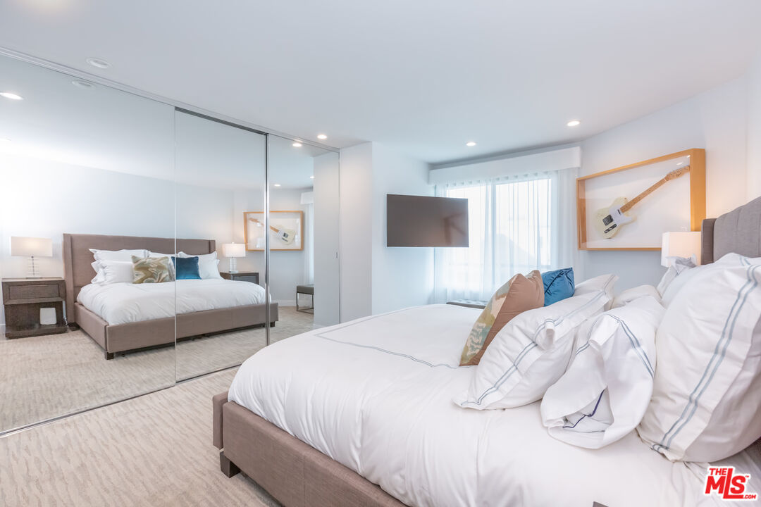 18 Union Jack St Unit: 302