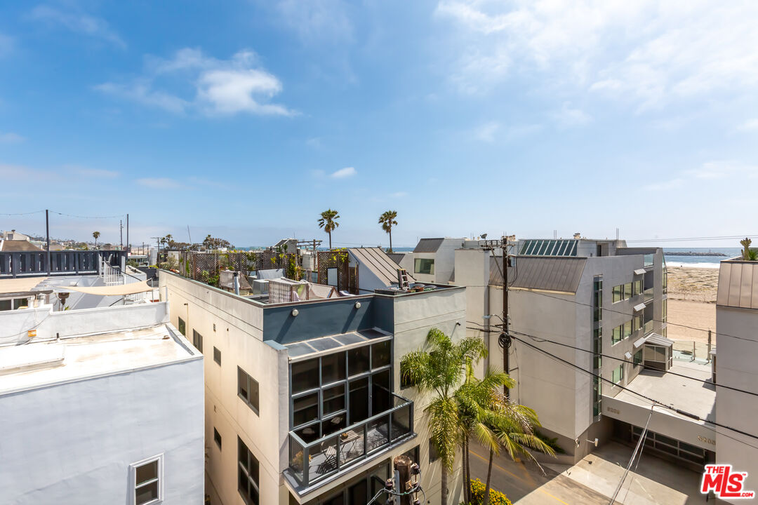 18 Union Jack St Unit: 302