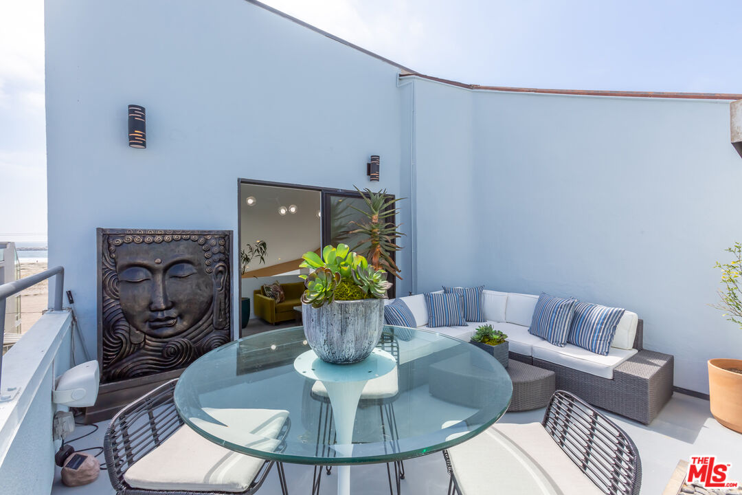 18 Union Jack St Unit: 302