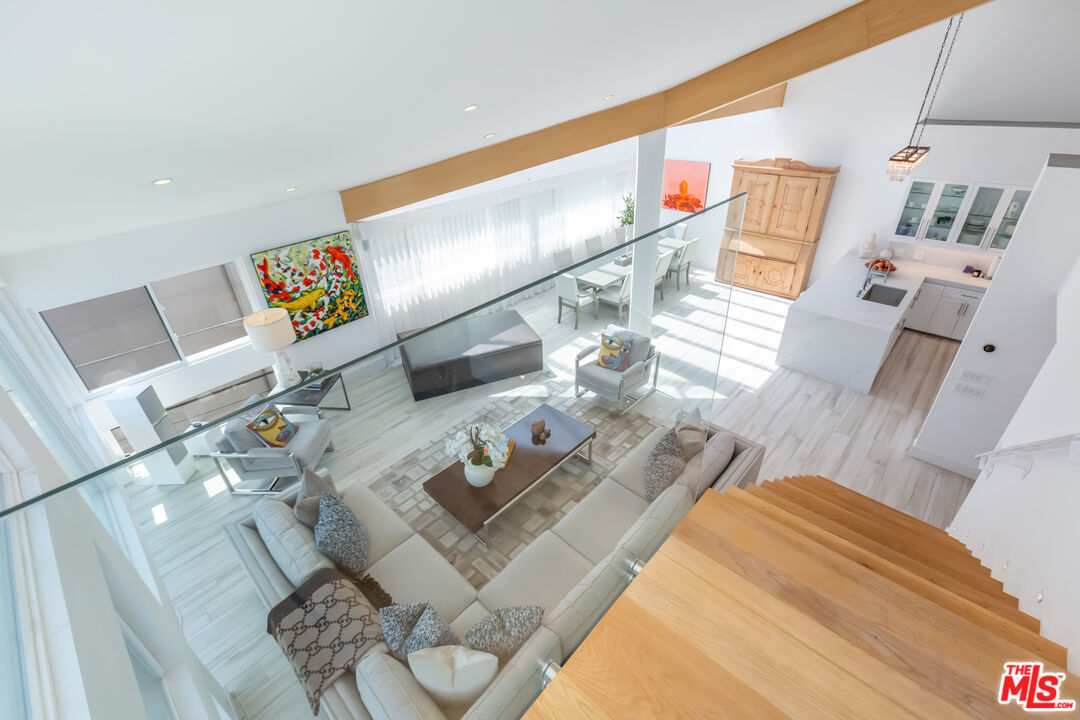 18 Union Jack St Unit: 302