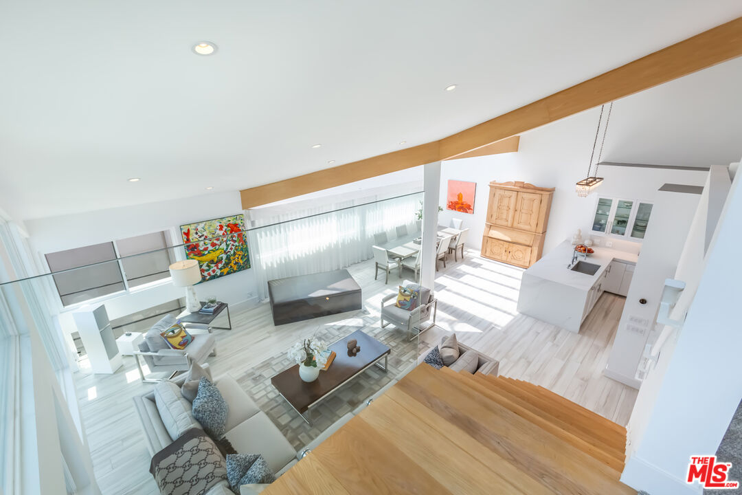 18 Union Jack St Unit: 302