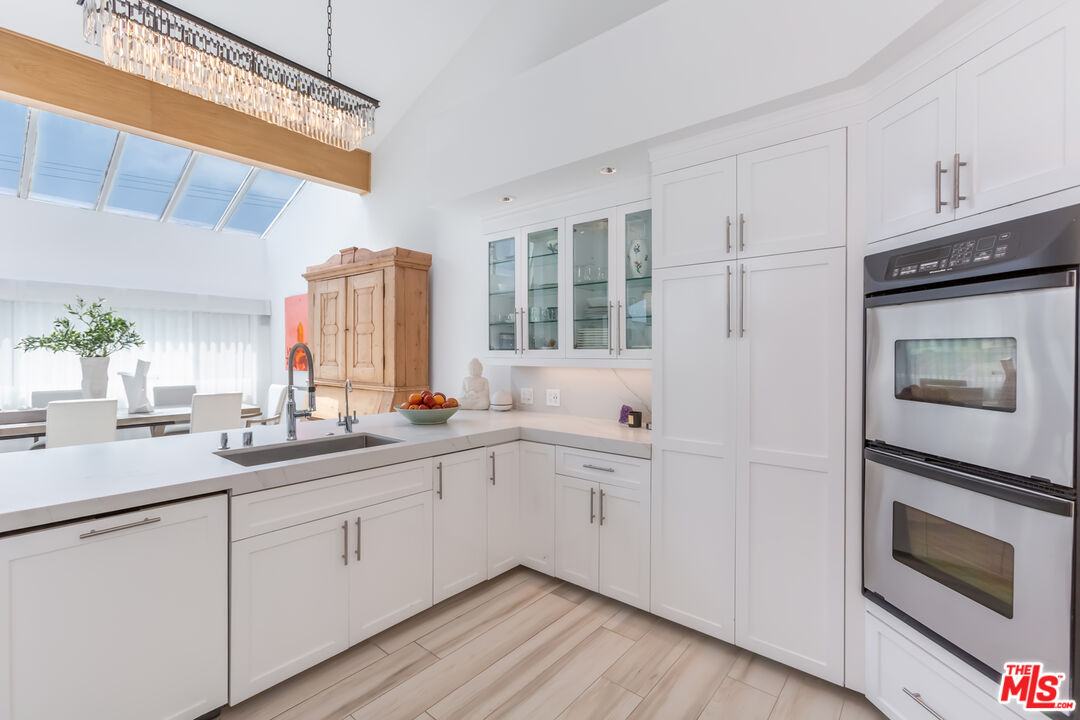 18 Union Jack St Unit: 302