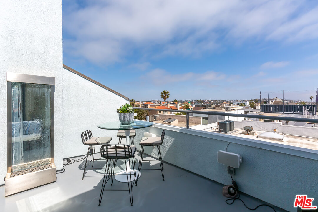 18 Union Jack St Unit: 302