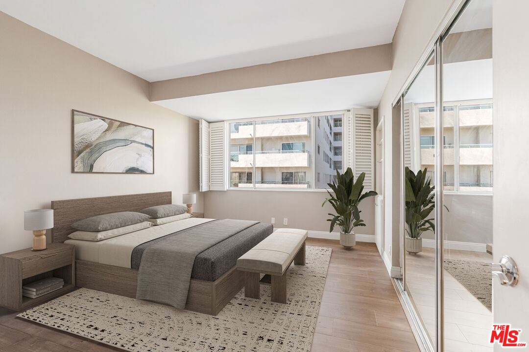 818 N Doheny Dr Unit: 501