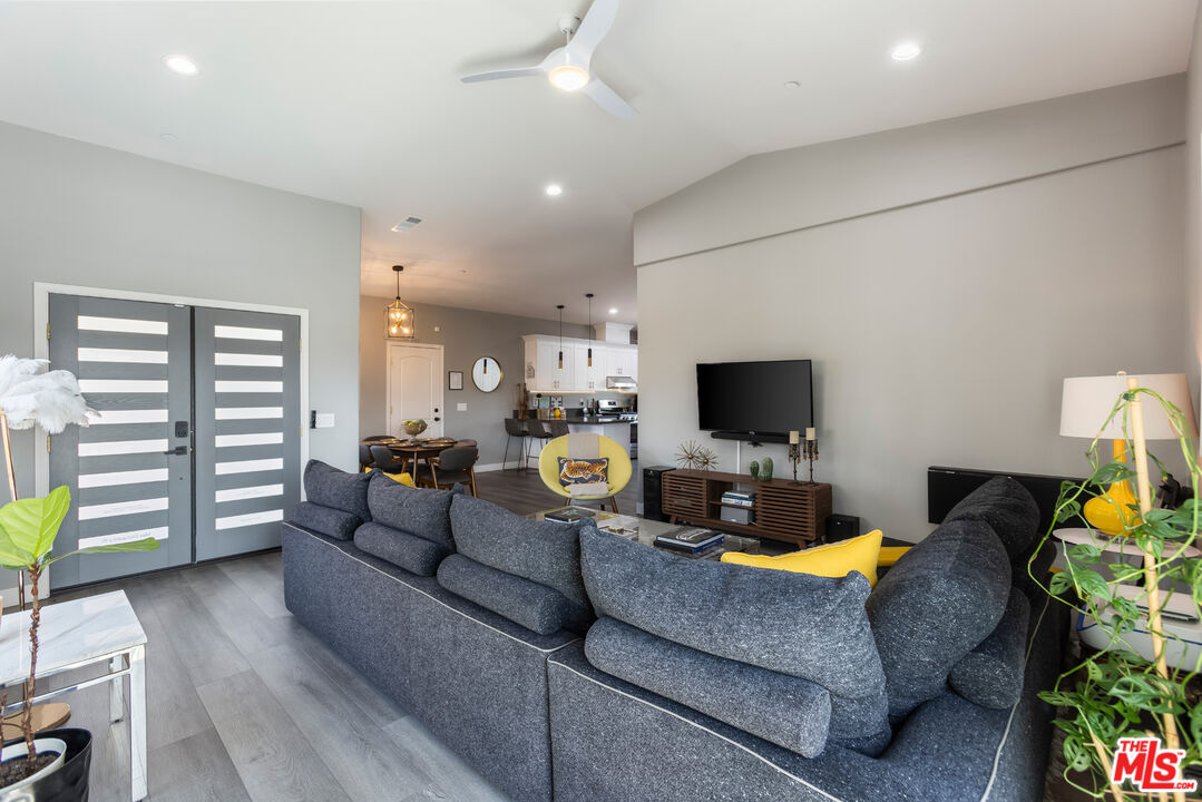 16295 Avenida Atezada