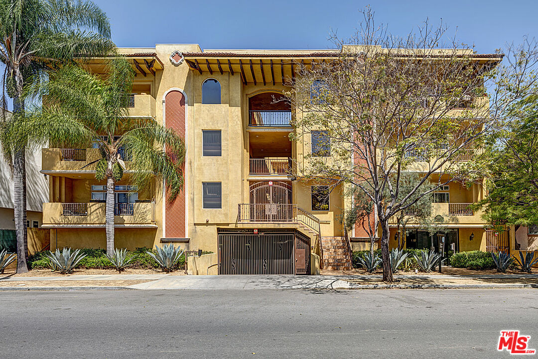 850 N Hudson Ave Unit: 103