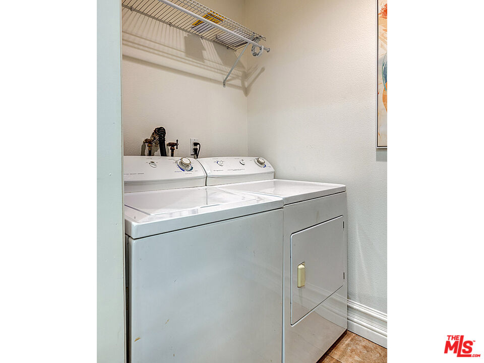850 N Hudson Ave Unit: 103