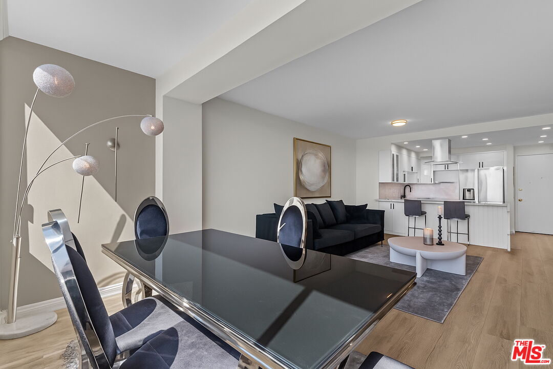969 Hilgard Ave Unit: 809