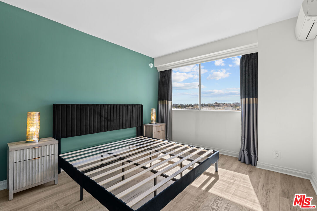 969 Hilgard Ave Unit: 809