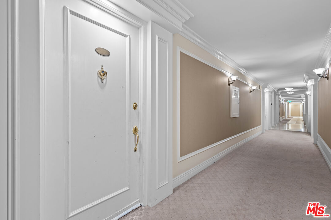 969 Hilgard Ave Unit: 809