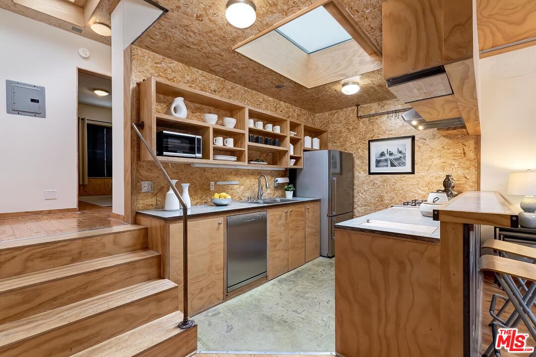 1524 10th St Unit: 6