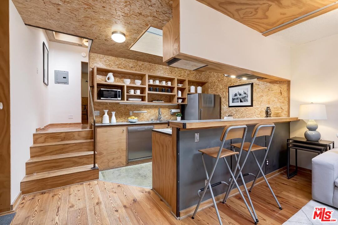 1524 10th St Unit: 6