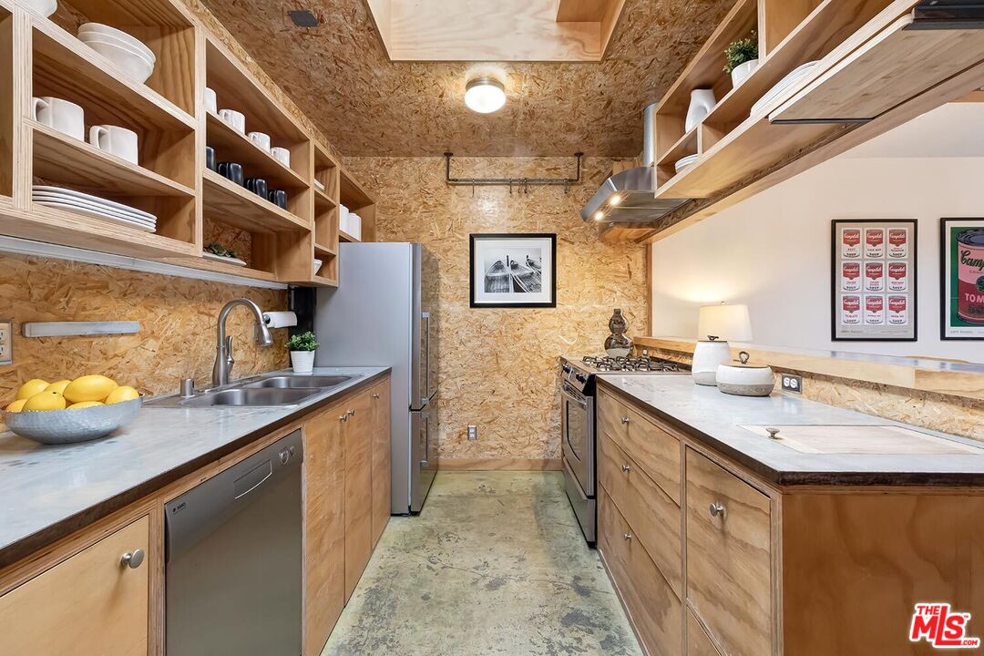 1524 10th St Unit: 6