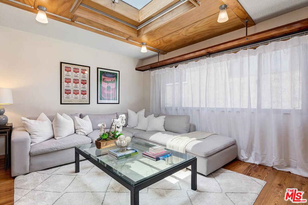 1524 10th St Unit: 6