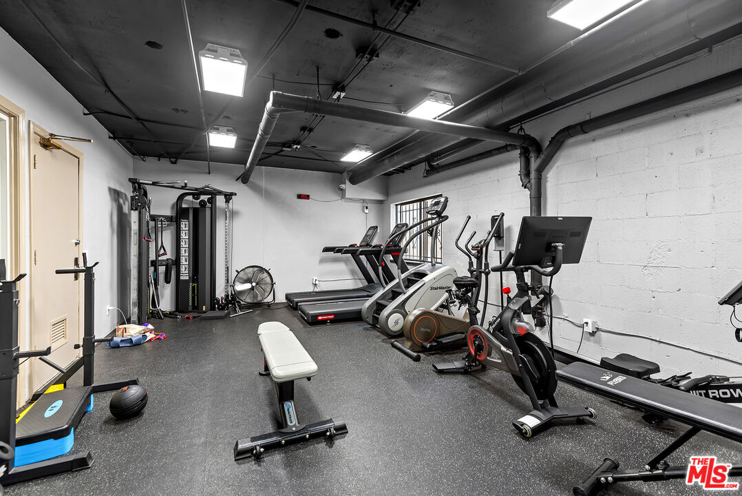 1115 S Elm Dr Unit: 412