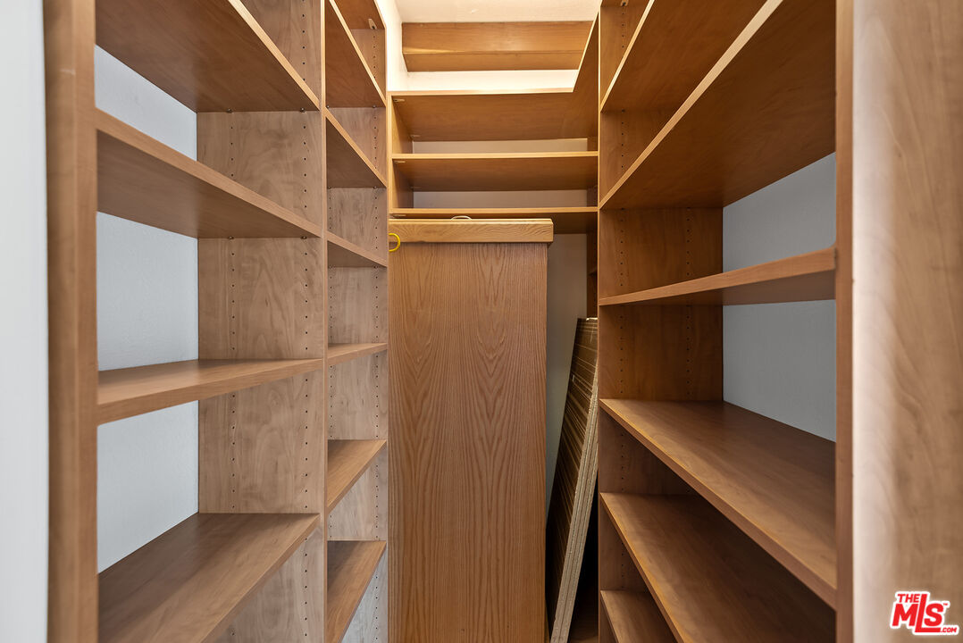 1115 S Elm Dr Unit: 412