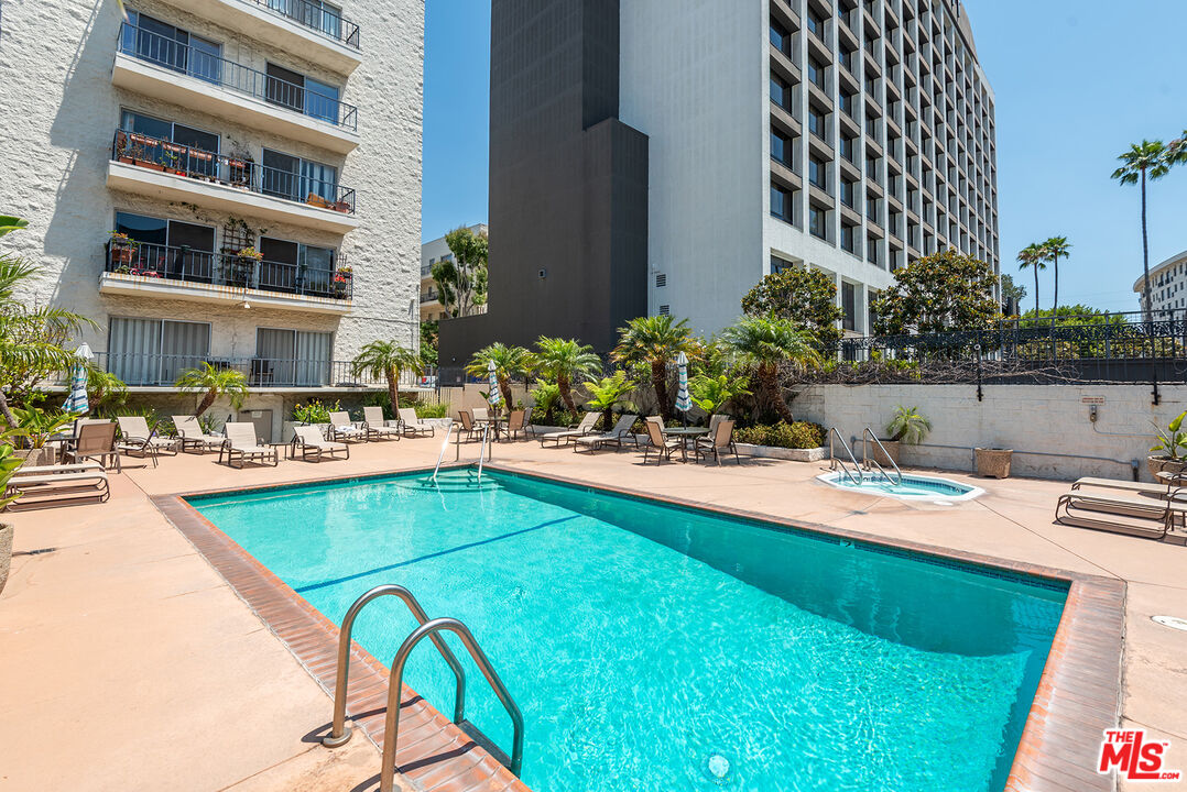 1115 S Elm Dr Unit: 412