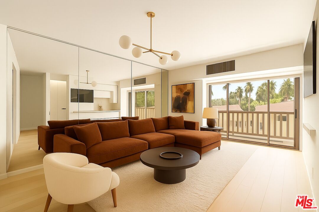 999 N Doheny Dr Unit: 211