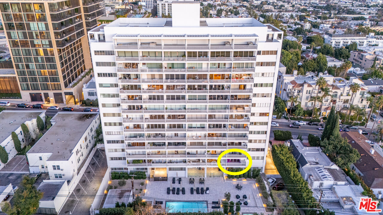 999 N Doheny Dr Unit: 211