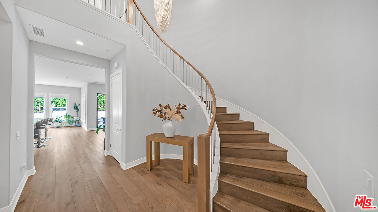 20643 W Wood Rose Ct