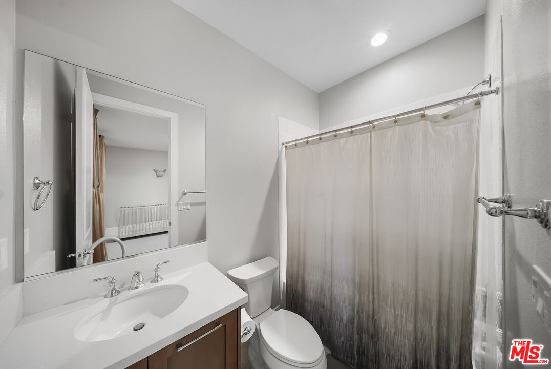 20643 W Wood Rose Ct