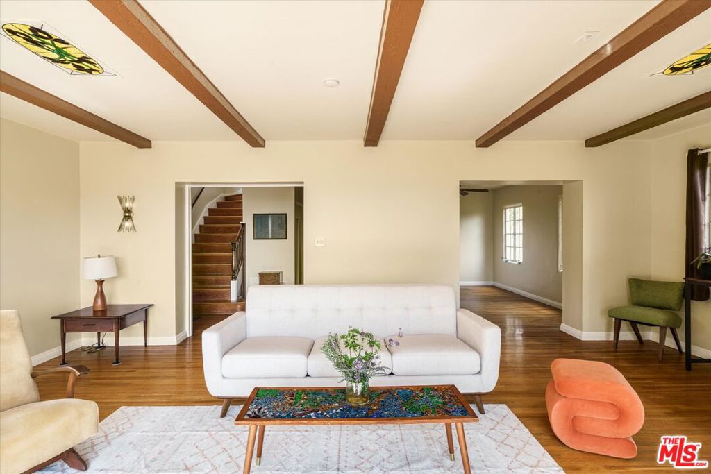 11111 Tujunga Canyon Boulevard