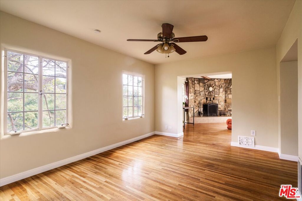 11111 Tujunga Canyon Boulevard