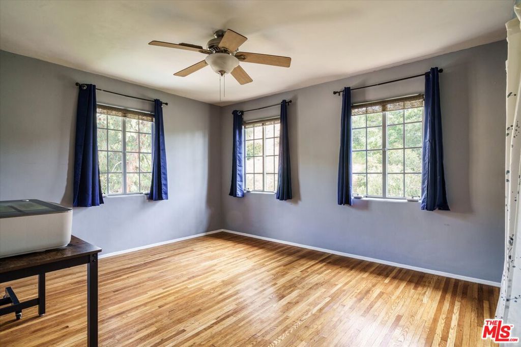 11111 Tujunga Canyon Boulevard