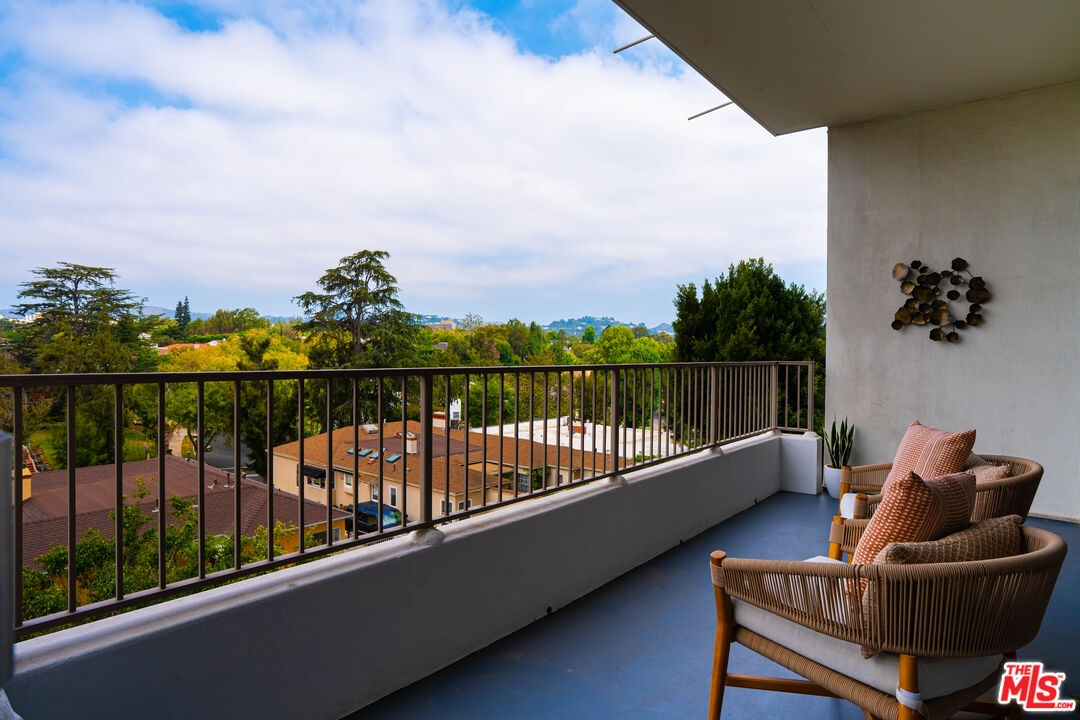 10501 Wilshire Blvd Unit: 816
