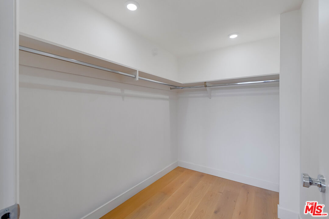 10501 Wilshire Blvd Unit: 816