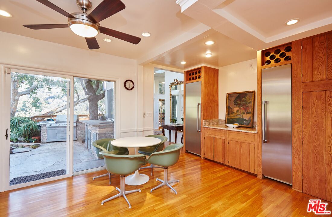1104 Casiano Rd