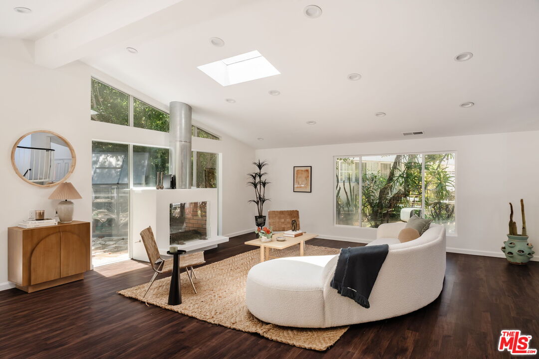 17008 Escalon Dr