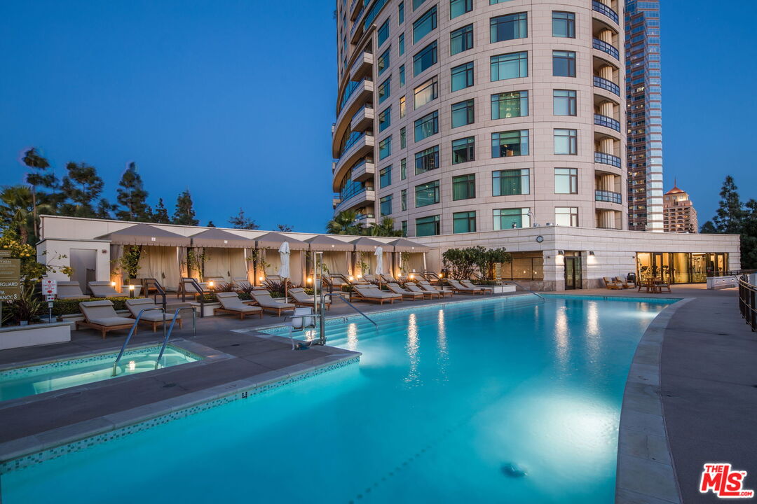 1 W Century Dr Unit: 28B