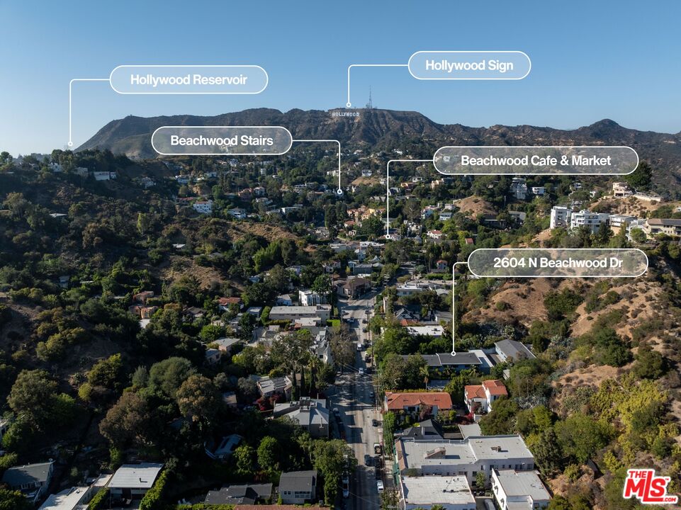 2604 N Beachwood Dr Unit: 2