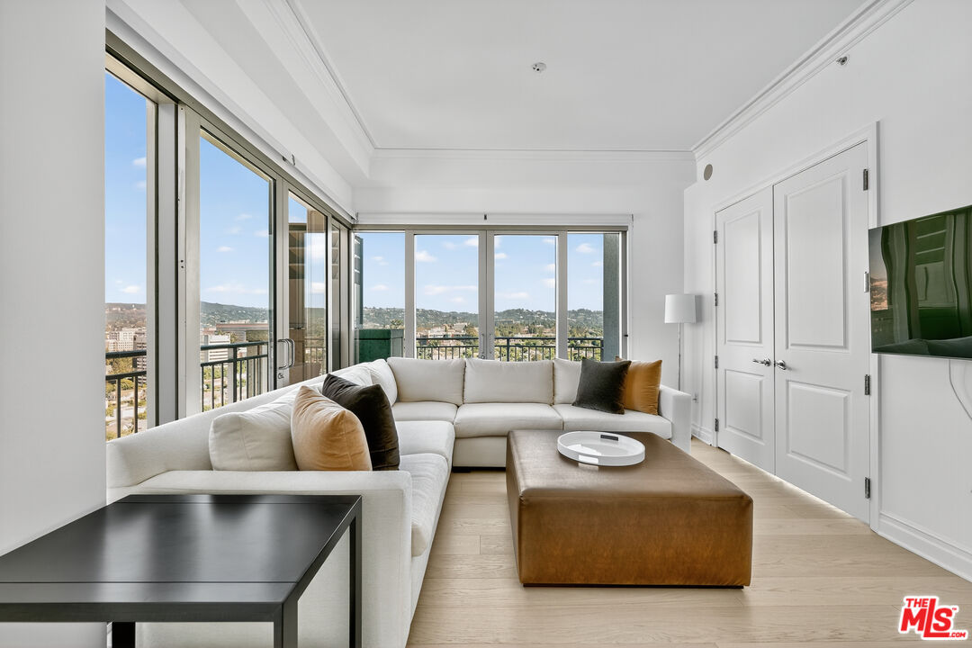 10727 Wilshire Blvd Unit: 1802