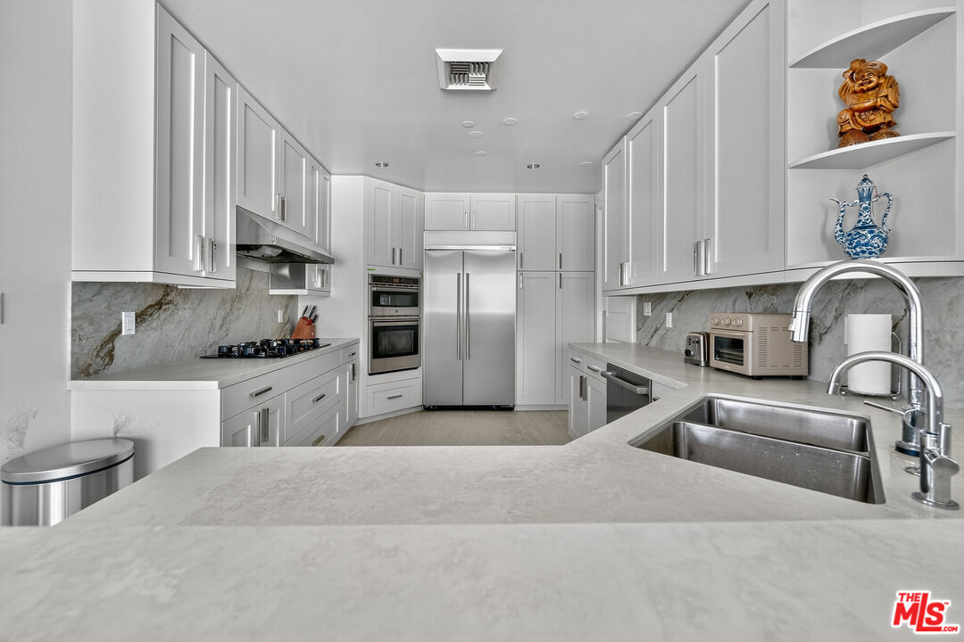 10727 Wilshire Blvd Unit: 1802