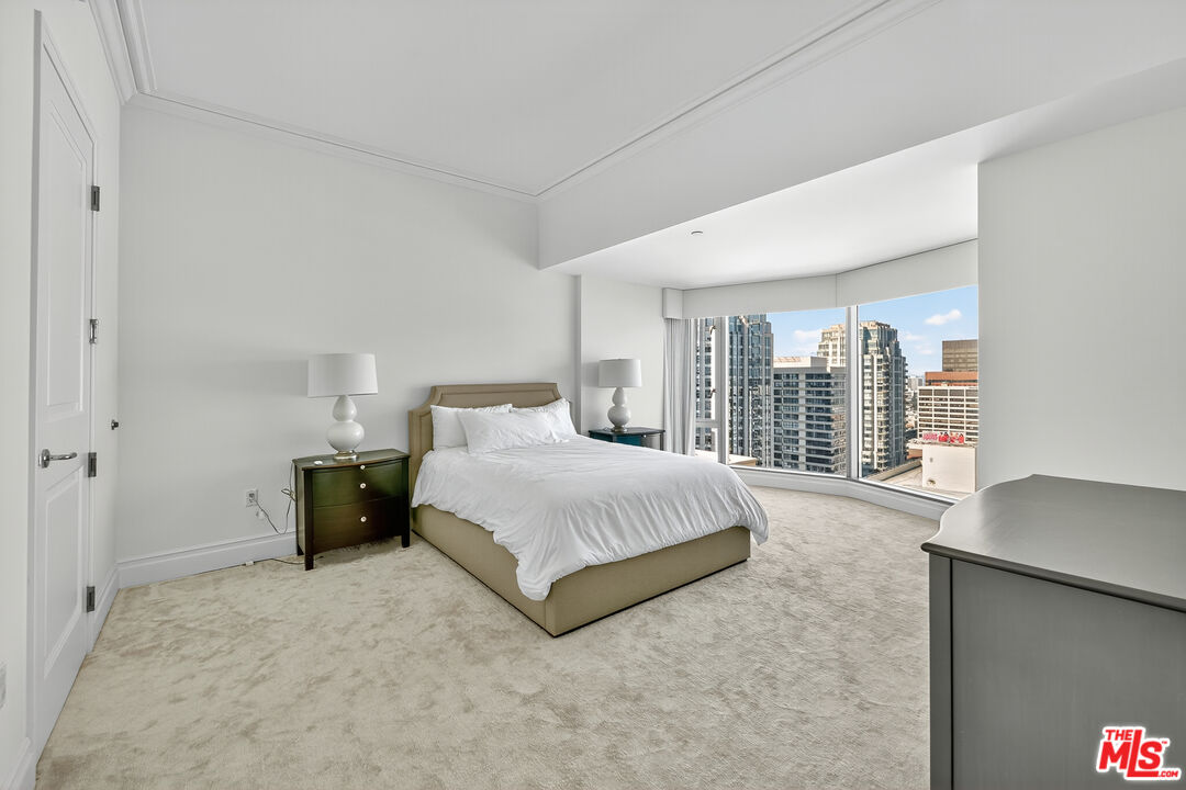 10727 Wilshire Blvd Unit: 1802