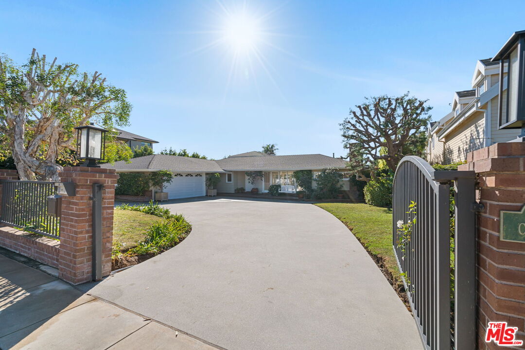 14972 CAMAROSA DR