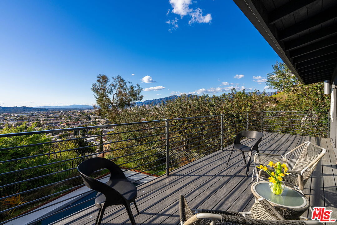 1313 Corona Dr