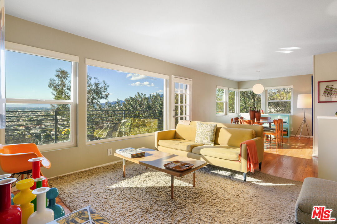 1313 Corona Dr
