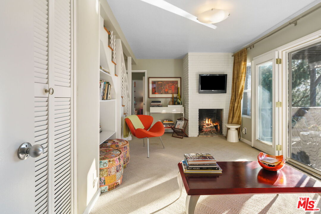 1313 Corona Dr