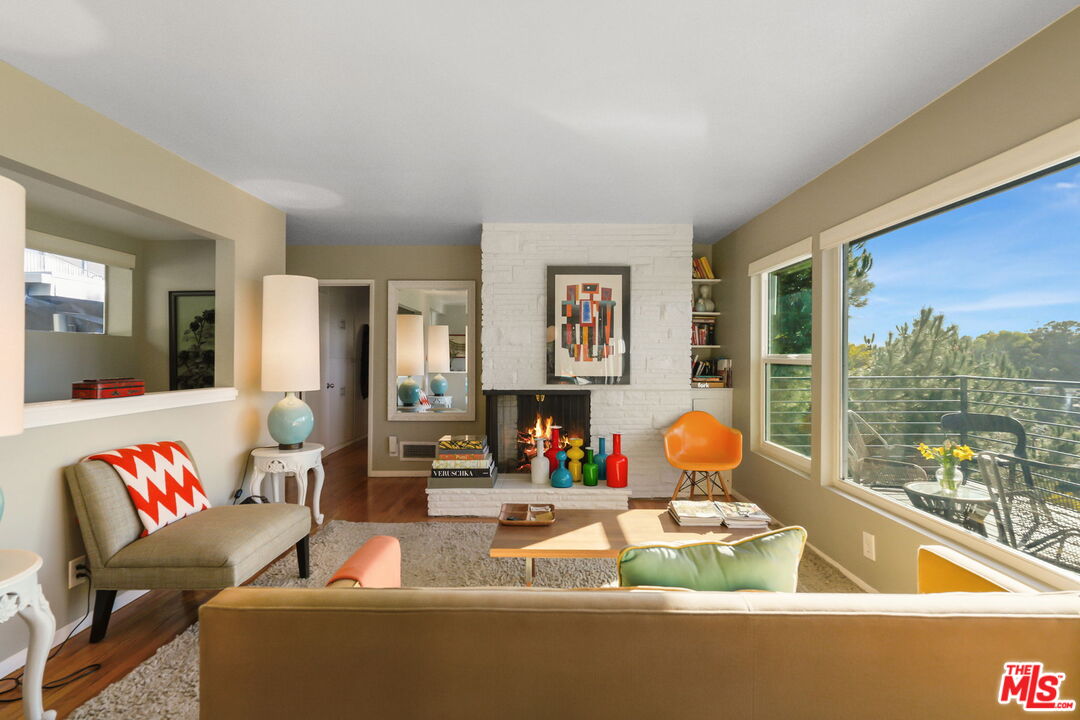 1313 Corona Dr