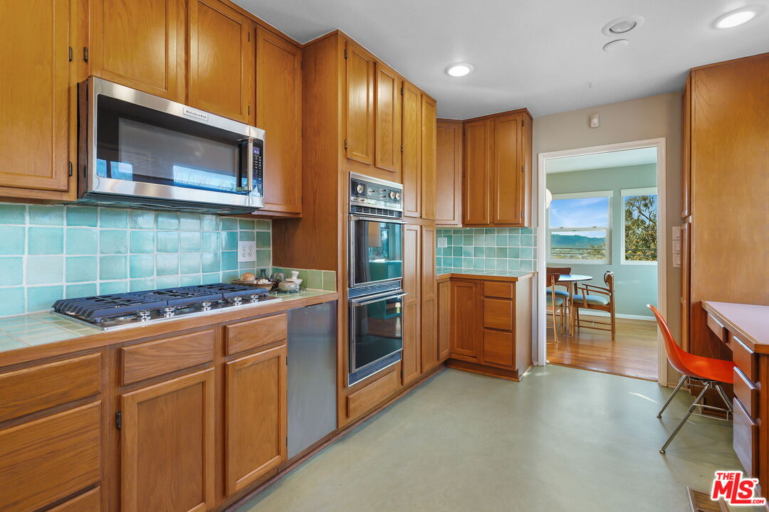1313 Corona Dr
