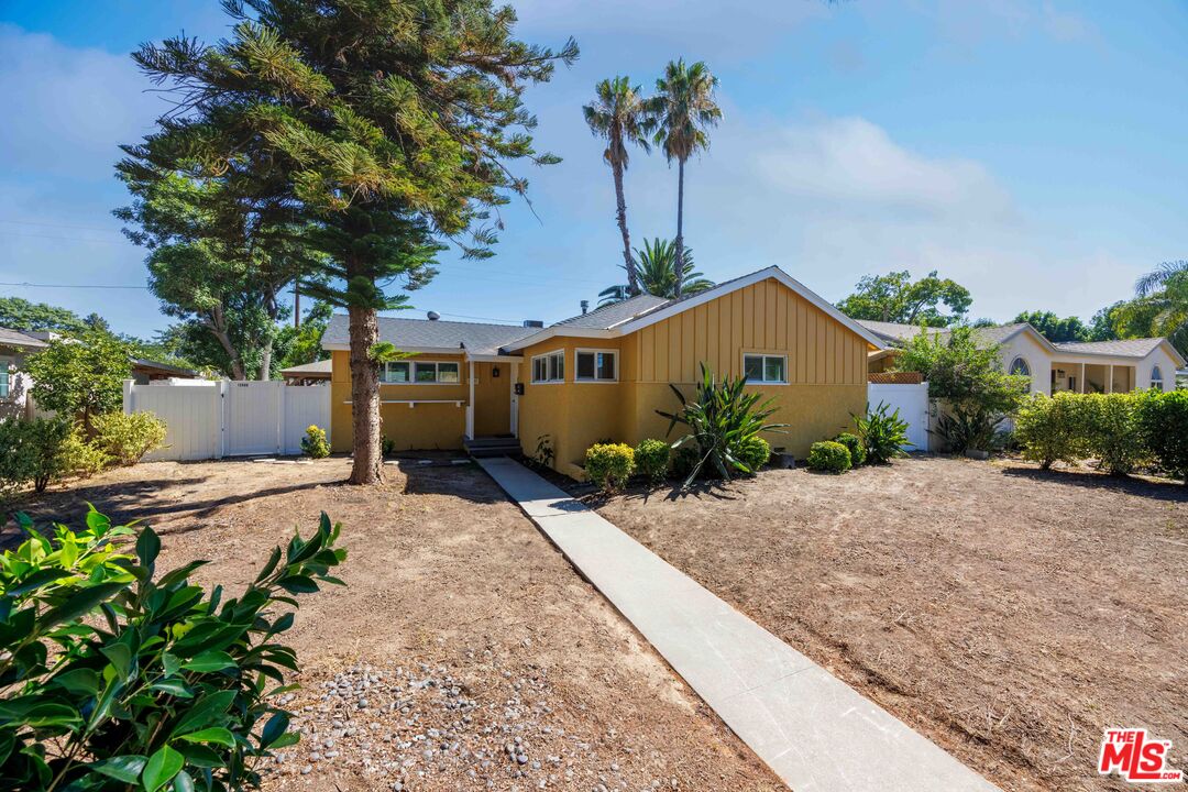 15906 San Fernando Mission Blvd