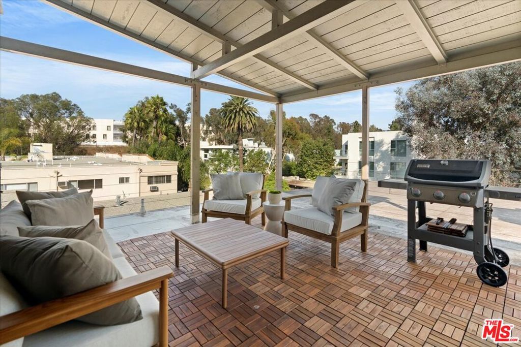 11627 Chenault Street 5