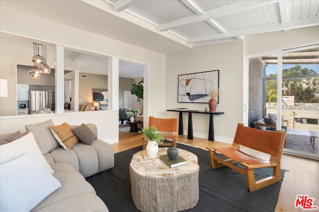 11627 Chenault Street 5