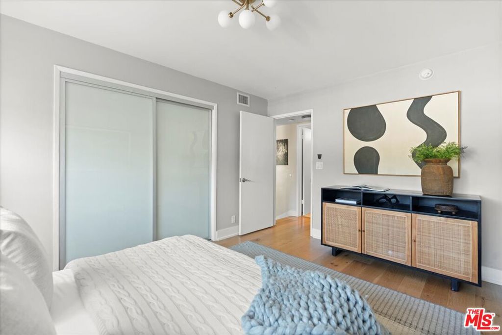 11627 Chenault Street 5